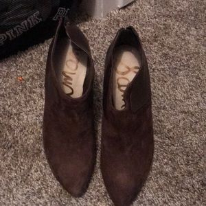 Brown suede stilettos booties